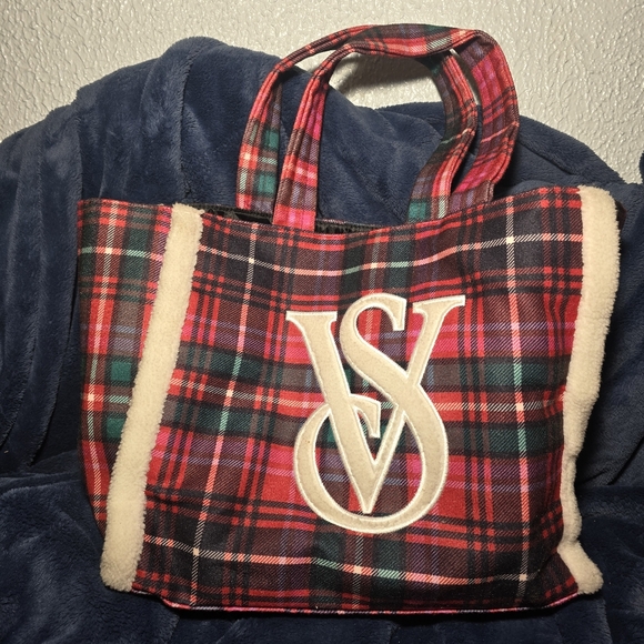 Victoria's Secret Handbags - Victoria’s Secret Tote Bag Red Plaid Christmas Holiday 2022